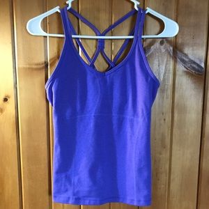 Athleta work out tank with fun straps